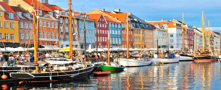 Copenhague guia portugues a pé